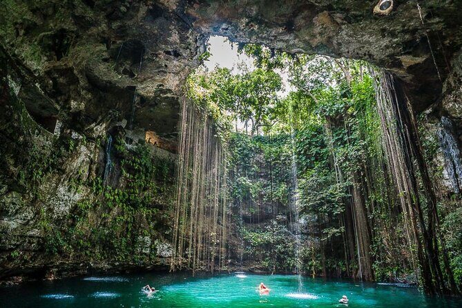 Chichen Itza Deluxe Tour! 2 Cenotes + Round Transportation from Tulum City - Who Will Love This Tour?