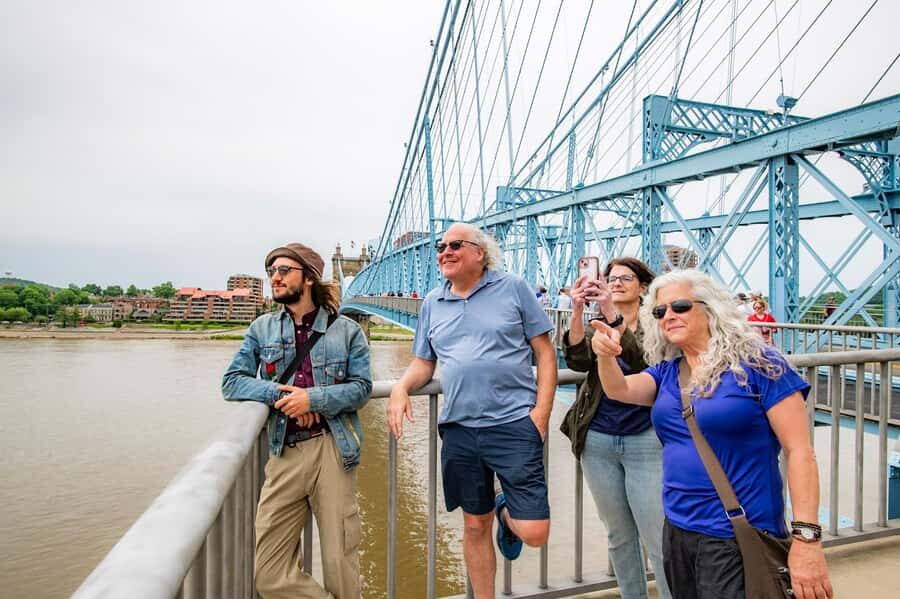 Cincinnati: Food Tour of 6+ Tastings from Chili to Ice Cream - Who Should Consider This Tour?