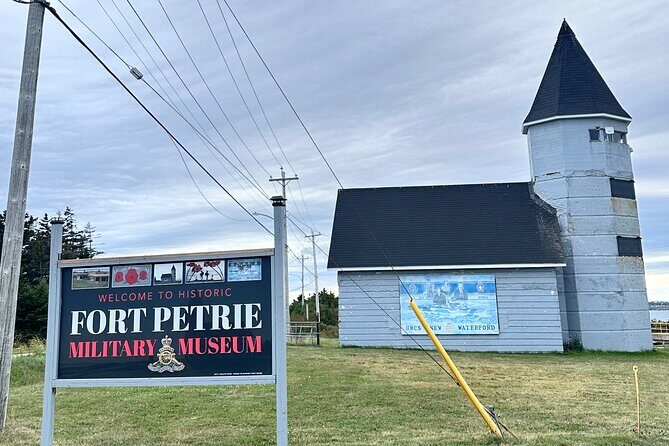 City and Coastal Heritage Louisbourg Fortress and Lighthouse Tour - Itinerary Breakdown: What to Expect