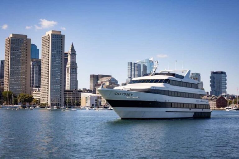 City Cruises Boston: Premier Brunch or Dinner Harbor Cruise - The Views and Atmosphere