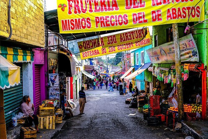 City tour Puerto Escondido - Transportation and Group Dynamics