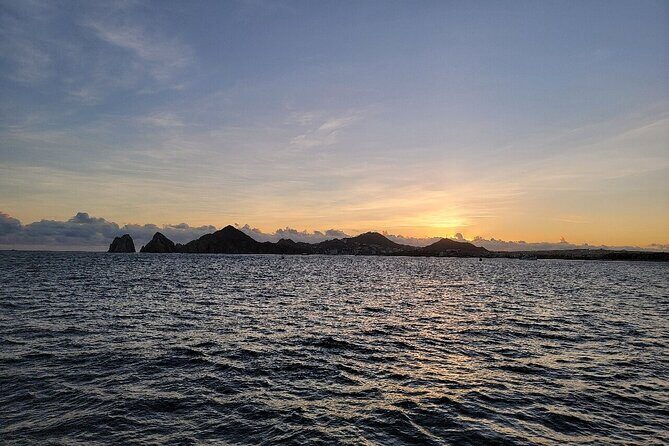 City Tour, Tequila tasting, Sunset Cruise & Dinner in Cabo San Lucas - Visiting the El Arco de Cabo San Lucas