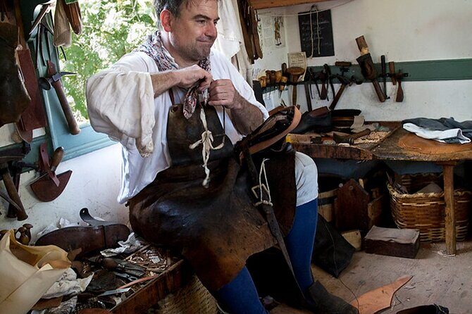 Colonial Contradictions Self Guided Walking Tour of Williamsburg - Final Thoughts on Value and Suitability