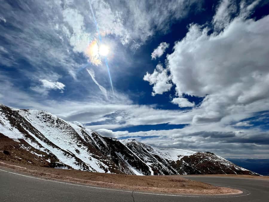 Colorado Springs: Pikes Peak Jeep Tour - The Summit: A Photo Opportunity and a Treat