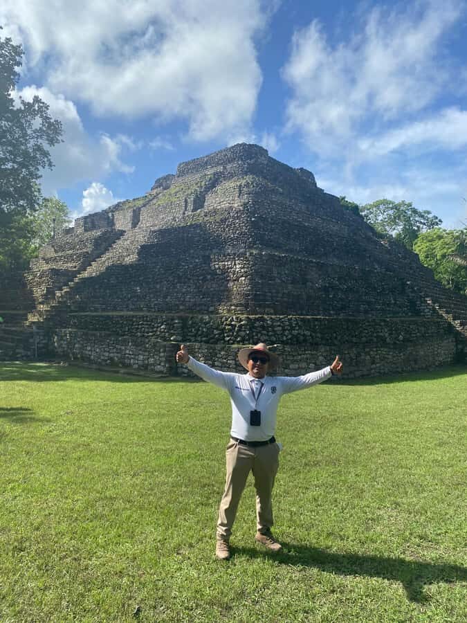 Costa Maya: Chacchoben Ruins Shore Excursion & Fruit Tasting - Walking Through the Ruins: What to Expect