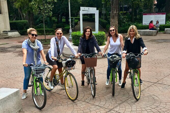 Coyoacán Walking Tour: Access to Frida Kahlo Museum & Tacos - Stop 1: Santa Catarina Chapel