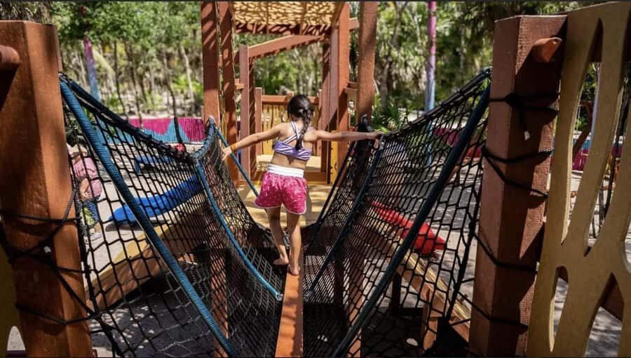 Cozumel: KUZÁ Deluxe Pass with Buffet, Open Bar & Activities - Who Will Love This Experience?