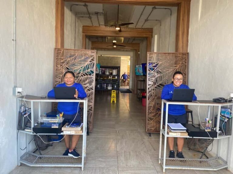 Cozumel: Transparent Boat Tour with Snorkeling and 2 Beers - What to Know Before Booking