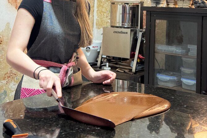 Create your own Oaxacan chocolate bar - Who should consider this tour