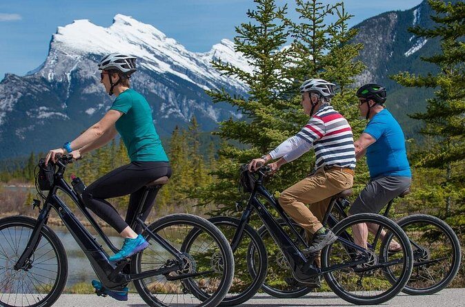 Cycling and Stand Up Paddle Board in Canmore, Canada - What Makes This Tour Unique?