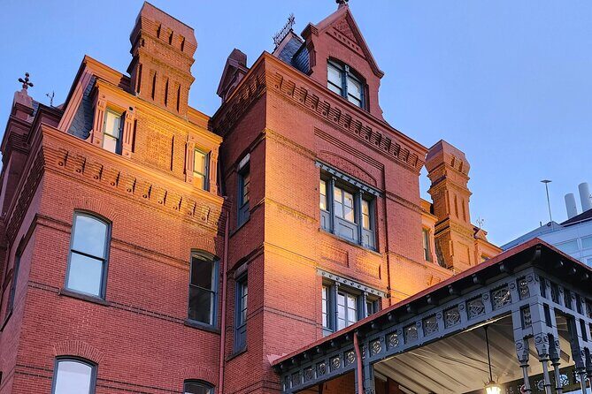 Dark History: Dupont Mansions of the Gilded Age Evening Tour - The Experience and Atmosphere