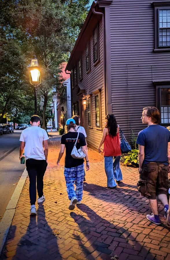 Dark Tales: Haunted Authors of Providence Tour - Authenticity and Authentic Experiences