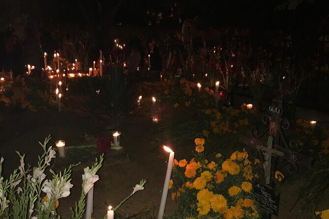 Day of the Dead Night Tour: Oaxacas Cemeteries & Traditions - Introduction to the Tour Format and What to Expect