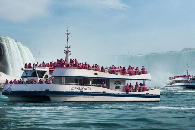 Day-Trip from Toronto to Niagara Falls with skip-the-line boat - The Value of the Tour