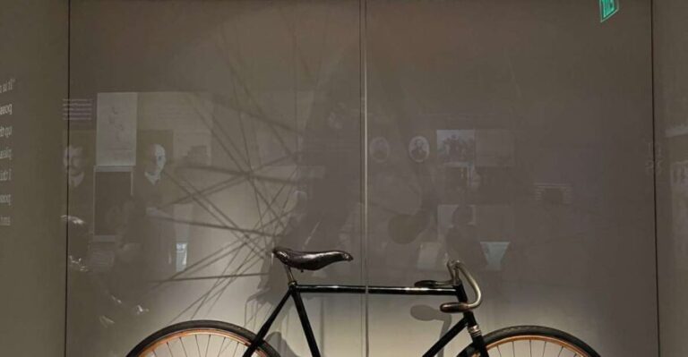 DC: Smithsonian Highlights Walking Tour with Air and Space - What to Expect: Practical Details