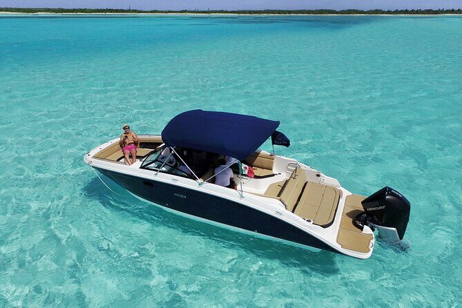 Deluxe Private Boats - 27 ft Sea Ray - Snorkeling and Marine Life