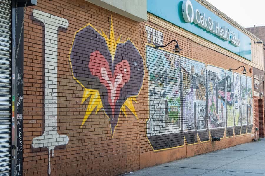 Discover NYC-Tour of Manhattan, The Bronx, Queens & Brooklyn - What Sets This Tour Apart?