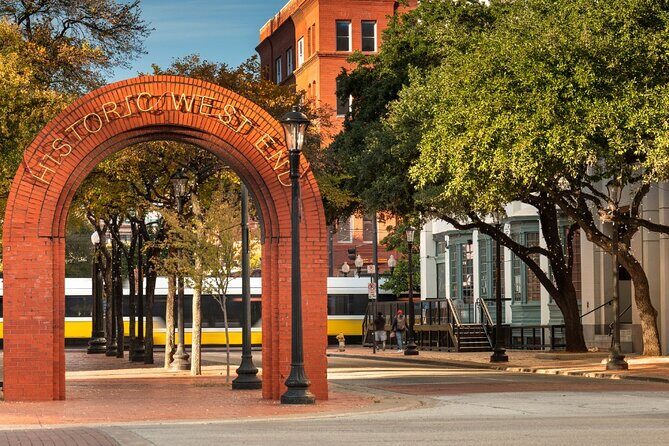 Downtown Dallas Walking Food Tour History and Cocktail Package - Whats Included and Whats Not