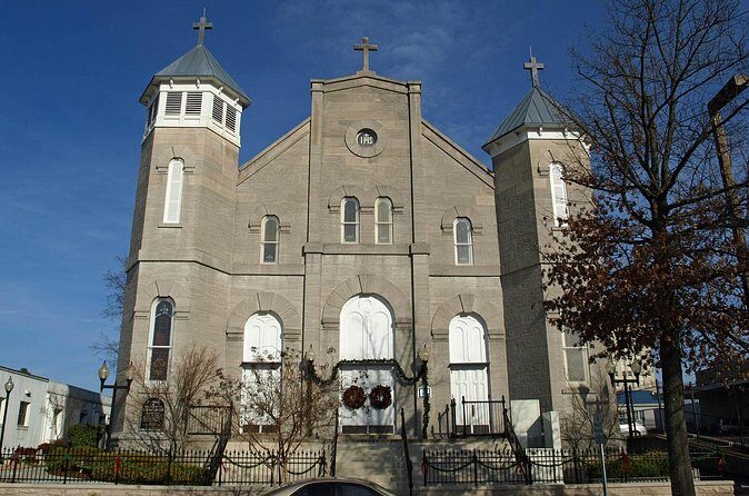 Downtown Hunstville Scavenger Hunt and Escape Game - Who Will Love This Tour?