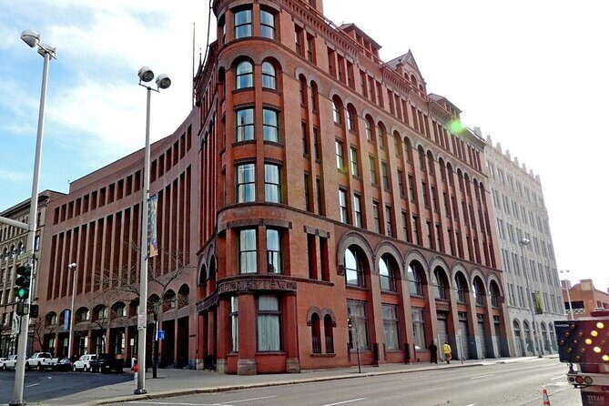 Downtown Spokane Scavenger Hunt and Escape Game - Who Might Not Find It Worth the Cost?