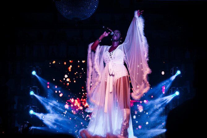 Dragaret Live Music and Dance Show in Cancun - Practical Tips for Visitors