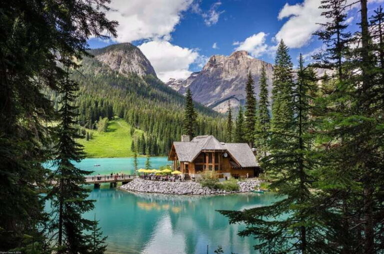 Emerald Lake, Moraine, Louise, Johnston Canyon & Banff Town - The Experience: Transportation, Timing, and Group Size