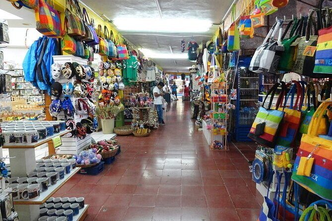 Explore Cancun City Tour! Round transportation - The Tasting Experience