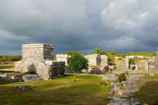 Explore the Tulum ruins, incredible cenotes and a famous sculpture. - Who will love this tour?