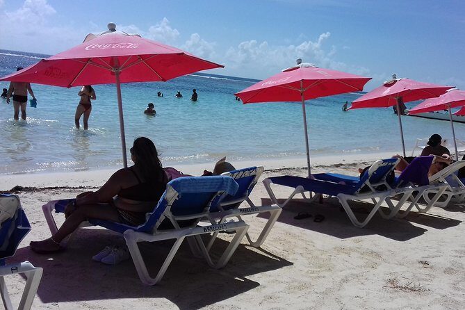 FACILITIES BEACH CLUB For A Day At The Beach At Los Arrecifes Restaurant. - The Itinerary in Practice