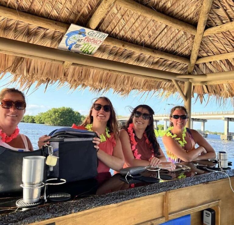 Fort Myers: Tiki Boat Cruise - The Guide and Atmosphere