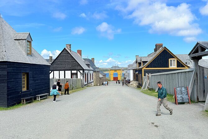 Fortress of Louisbourg Tour - Transportation and Group Size