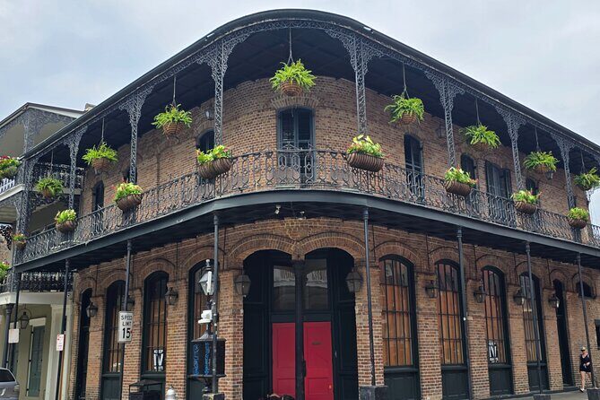 French Quarter Favorites: New Orleans Landmarks Walking Tour - Authentic Stories and a Personal Touch