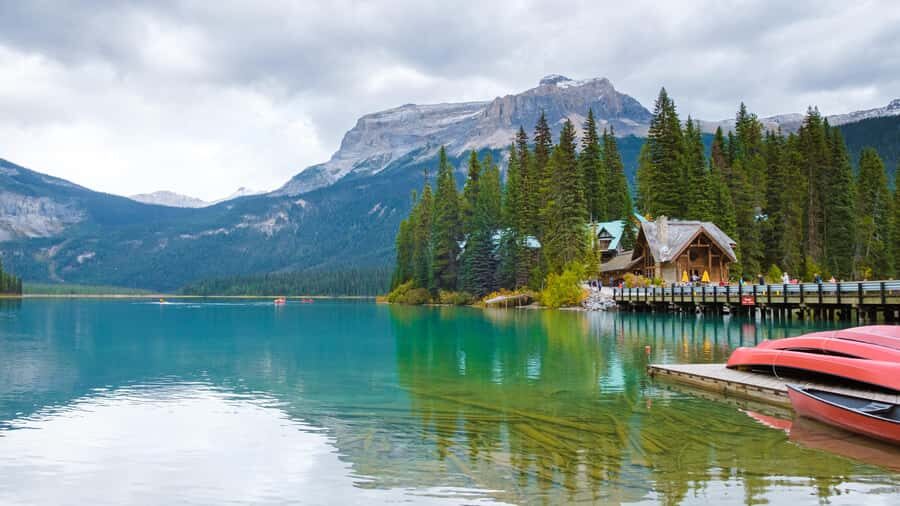 From Banff: Lake Louise, Emerald Lake & Takakkaw Falls - The Stops in Detail