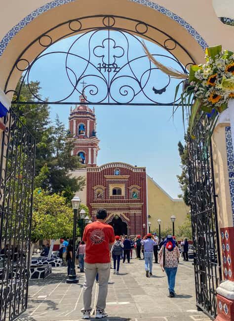 From Mexico City: 2-day tour of Puebla, Taxco, and the Pre-Hispanic Mine - Day 1: Puebla and Cholula