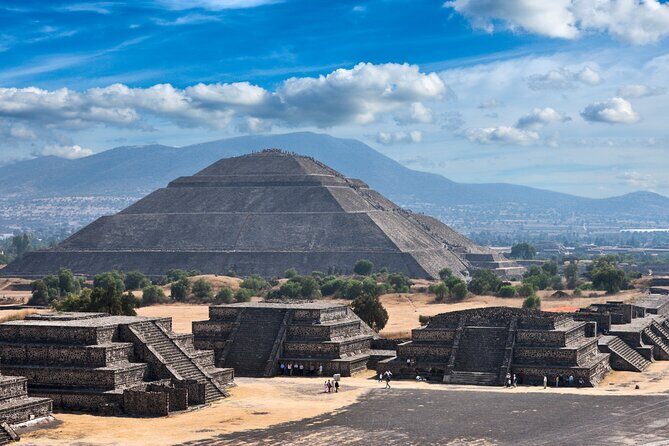 From Mexico City Private Day Trip to Teotihuacán Pyramids - Cultural and Culinary Stops