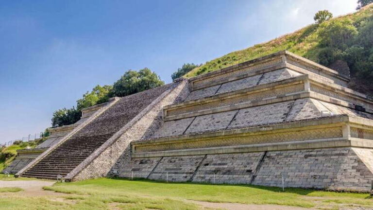 From Puebla: Private tour of talavera and visit to cholula - Value and Pricing