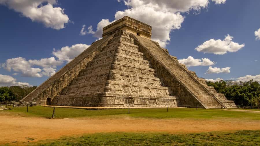 From Riviera Maya: Chichén Itzá, Cenote, Valladolid, and buffet lunch - What Makes This Tour Stand Out?
