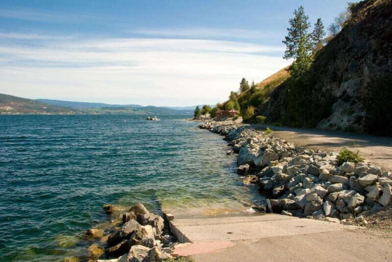 From Vancouver: 4-Day Kamloops, Yoho and Banff National Park - Authentic Experiences That Stand Out