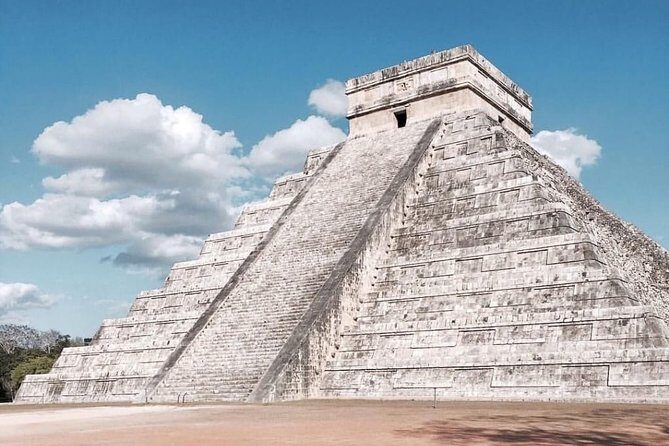 Full day tour to Chichén Itzá, Valladolid and Cenote, tour from Cancun - Transportation and Group Dynamics