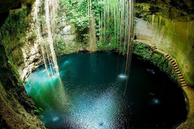 Full day tour to the Yucatan Peninsula - Transportation and Group Experience