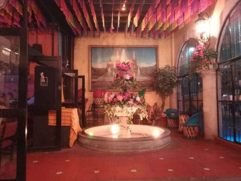 Garibaldi by Night - Mexico City - A Closer Look at the Itinerary