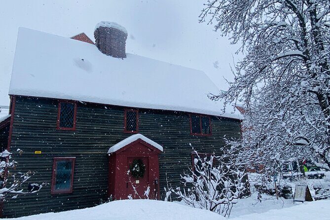Ghosts of Christmas Past a Haunted Holiday Stroll in Salem - The Itinerary in Detail