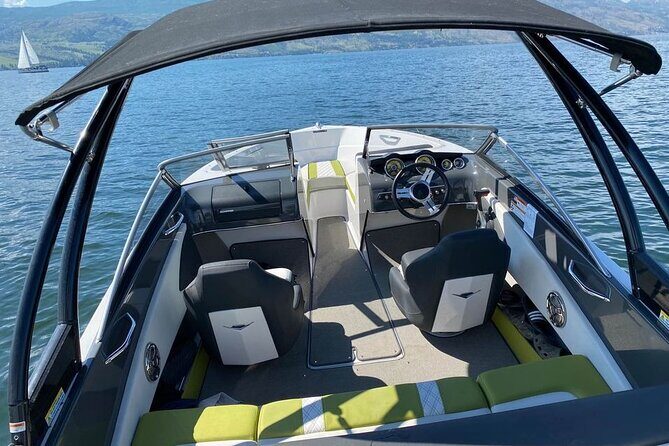 Glastron Boat Rental - A Detailed Look at Your Day on the Water