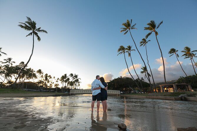 Golden Hour Wedding Honolulu Officiant, Lei for 2 and Pro Photos - Who Should Consider This Wedding Package?