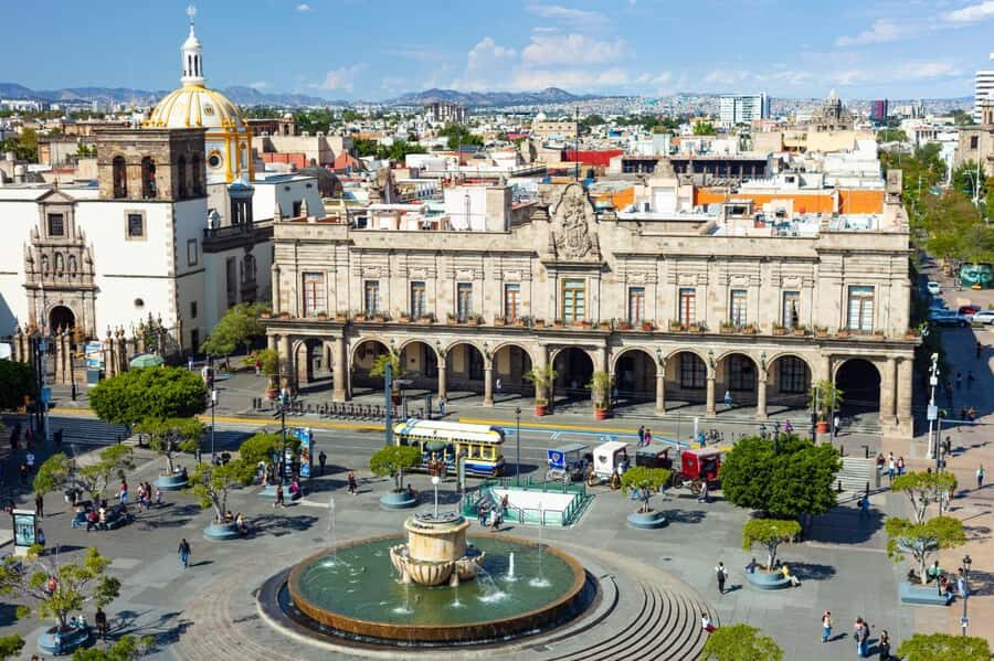Guadalajara Family Adventure - Private Walking Tour - Exploring Guadalajara’s Architectural Treasures