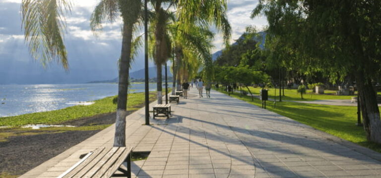 Guadalajara - Mazamitla: Motorcycle Tour - The Scenic Ride Begins in Guadalajara