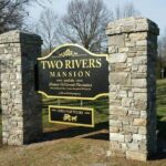 Guided Tours of Two Rivers Mansion and the 1802 House - Practical Aspects and What to Expect