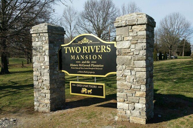 Guided Tours of Two Rivers Mansion and the 1802 House - Practical Aspects and What to Expect