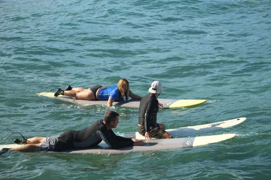 Haleiwa: Surf Lesson/Guide - Group Surf Lessons — Learning with Friends and Family