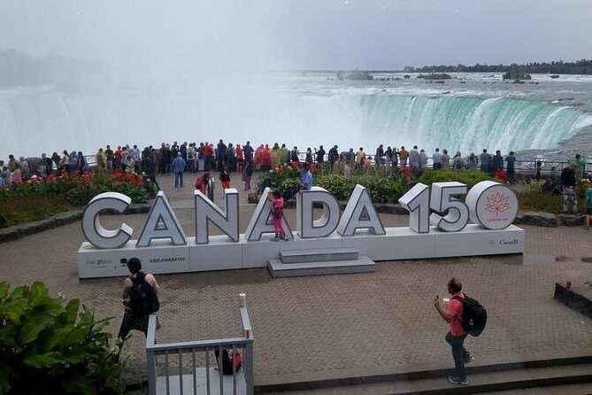 Half-Day Canadian Side Sightseeing Tour of Niagara Falls with Cruise & Lunch - Navigating the Experience